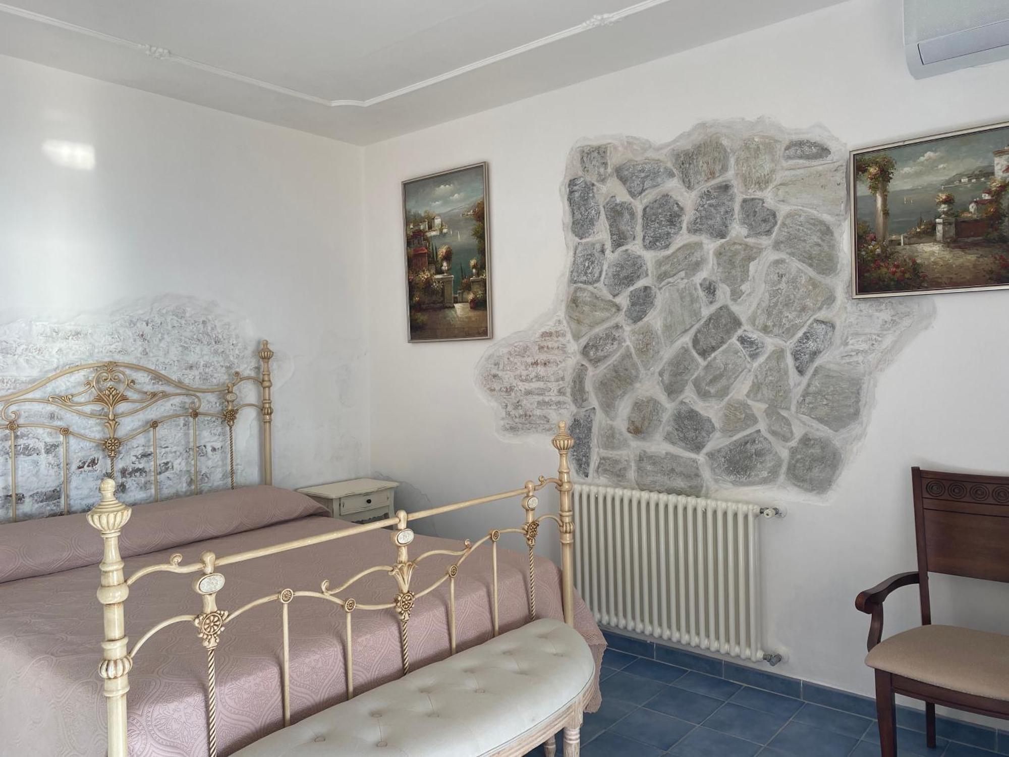 B&B Villa La Petra Сан-Никола-Арчелла Экстерьер фото