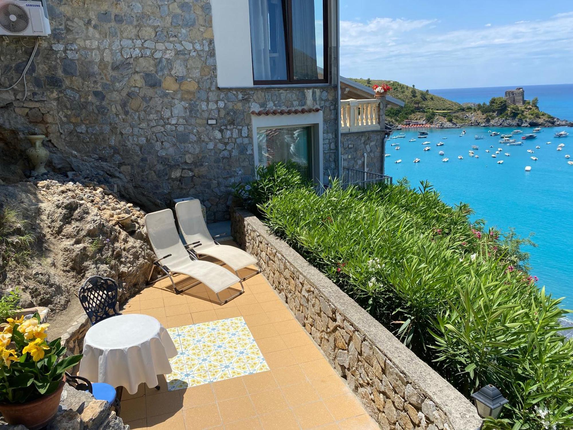 B&B Villa La Petra Сан-Никола-Арчелла Номер фото